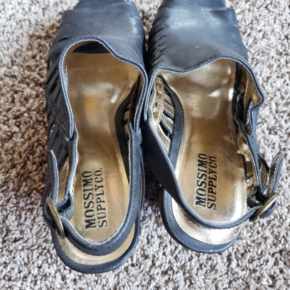 Mossimo Wedge Heels - Picture 6 of 6